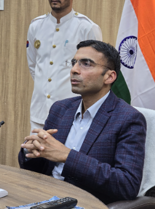 जनपद में सड़क सुरक्षा के दृष्टिगत निरंतर सुधारीकरण कार्य गतिमान है-जिलाधिकारी सविन बसंल