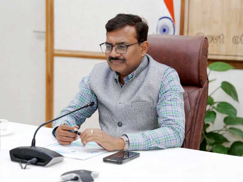 जल संरक्षण अभियान: कैच द रेन – 2025 की समीक्षा बैठक