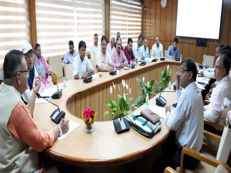 प्रदेशभर में 14777 पॉली हाउस का निर्माण कार्य हर हाल में आगामी माह मार्च 2026 तक अनिवार्य रुप से पूरा कर लिया जाय-कृषि एवं कृषक कल्याण मंत्री गणेश जोशी