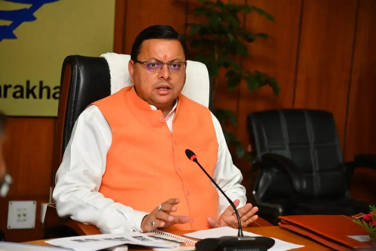 डेंगू नियंत्रण व गर्मी में सुविधाएं सुनिश्चित करने के लिए CM धामी ने सभी जिलाधिकारियों को दिए निर्देश, बिजली और पानी की नियमित आपूर्ति को लेकर कही ये बात