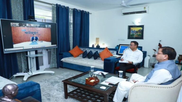‘जन शिकायत को प्राथमिकता दी जाए’, मुख्यमंत्री पुष्कर सिंह धामी ने जिलाधिकारियों को दिए निर्देश