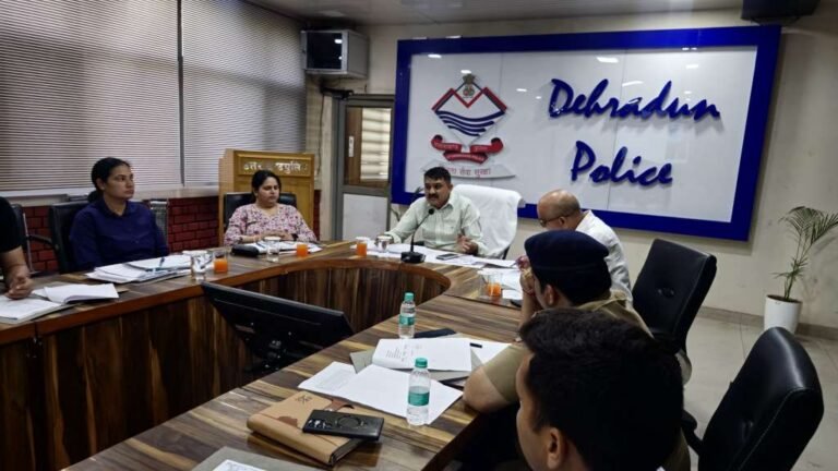 चारधाम यात्रा और पर्यटन सीजन को लेकर एसएसपी देहरादून अजय सिंह ने तैयारियों की समीक्षा की