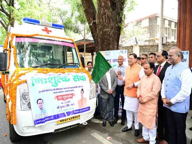 मुख्यमंत्री ने किया 5 मोबाइल मेडिकल यूनिट का शुभारम्भ