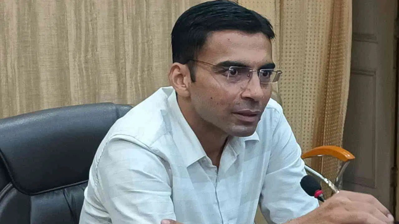 पहली बार रैपिड कम्युनिकेशन सिस्टम से लैस होगा दून का सुरक्षा घेरा, डीएम ने ऐसे तैयार किया चक्रव्यूह