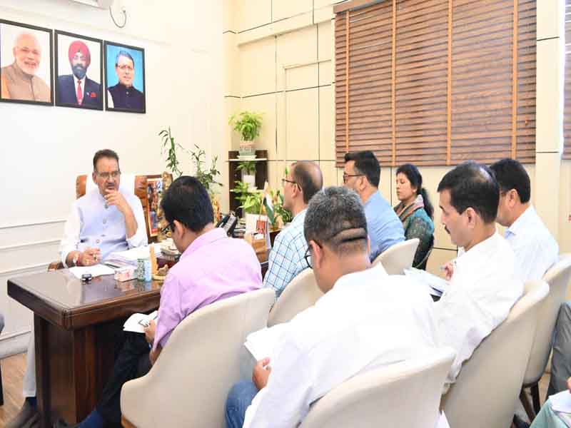 कृषि मंत्री गणेश जोशी ने “एग्री मित्रा उत्तराखण्ड 2025” महोत्सव की सभी व्यवस्थाओं को समयबद्ध एवं व्यवस्थित ढंग से पूर्ण करने के दिए निर्देश कृषि मंत्री गणेश जोशी ने “एग्री मित्रा उत्तराखण्ड 2025” महोत्सव की सभी व्यवस्थाओं को समयबद्ध एवं व्यवस्थित ढंग से पूर्ण करने के दिए निर्देश