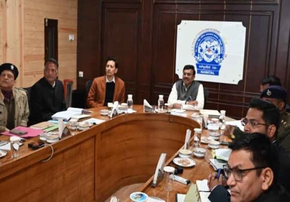 निर्माणाधीन परियोजनाओं को समय पर पूरा करें विभाग ताकि निर्माण कार्यों में लागत न बढ़े-मुख्य सचिव