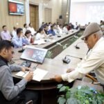 जिलाधिकारी सविन बंसल की अध्यक्षता में आज कलेक्ट्रेट स्थित ऋषिपर्णा सभागार में जनता दर्शन कार्यक्रम का आयोजन