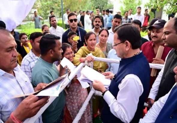मुख्यमंत्री धामी ने ‘मुख्य सेवक संवाद’ में सुनी क्षेत्र की समस्याएं, दिए समाधान के निर्देश