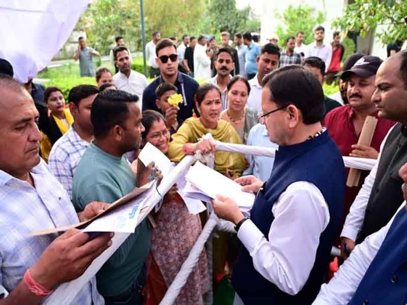 मुख्यमंत्री धामी ने ‘मुख्य सेवक संवाद’ में सुनी क्षेत्र की समस्याएं, दिए समाधान के निर्देश