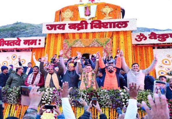 वैदिक मंत्रोच्चार के साथ खुले भगवान श्री बद्रीनाथ के कपाट, आस्था और उल्लास से गूंजा धाम