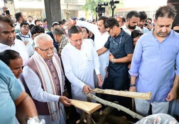 हरिद्वार: पूर्व मुख्यमंत्री मेजर जनरल भुवन चंद्र खंडूड़ी (से.नि) की अंतिम यात्रा में उमड़ा जनसैलाब