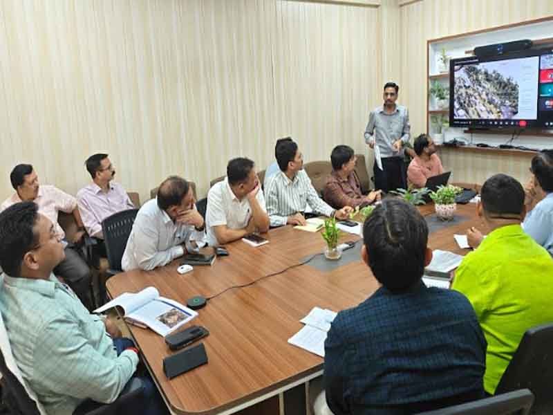 देहरादून को जाम से राहत का ‘डबल पार्किंग’ ब्लूप्रिंट, परेड ग्राउंड–गांधी पार्क के बीच बनेगी 390 वाहनों की अंडरग्राउंड पार्किंग