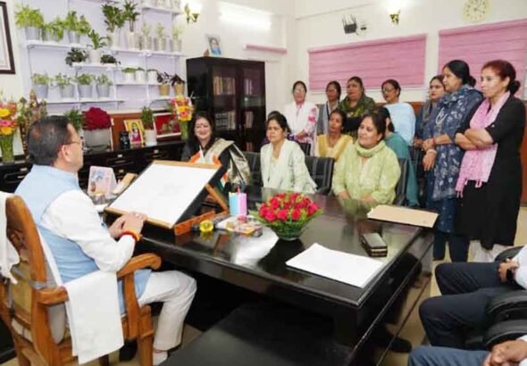 मुख्यमंत्री ने आंगनबाड़ी कर्मियों की समस्याओं एवं मांगों पर प्रतिनिधिमंडल को किया आश्वस्त