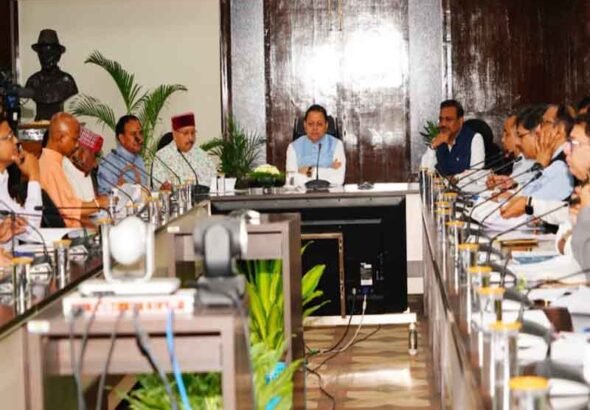 सीएम घोषणाओं के समयबद्ध क्रियान्वयन के लिए मुख्यमंत्री ने अधिकारियों को दिये निर्देश