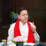 विभागों के बीच समन्वय की कमी पर मुख्यमंत्री धामी ने अधिकारियों को लगाई फटकार