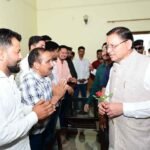 हल्द्वानी-काठगोदाम स्थित सर्किट हाउस में आम जनता एवं स्थानीय जनप्रतिनिधियों से भेंट कर उनकी समस्याएं सुनीं मुख्यमंत्री धामी ने