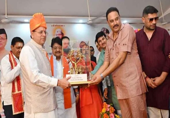 हरिद्वार में नव निर्मित आनंद धर्मशाला ट्रस्ट का लोकार्पण किया मुख्यमंत्री पुष्कर सिंह धामी ने