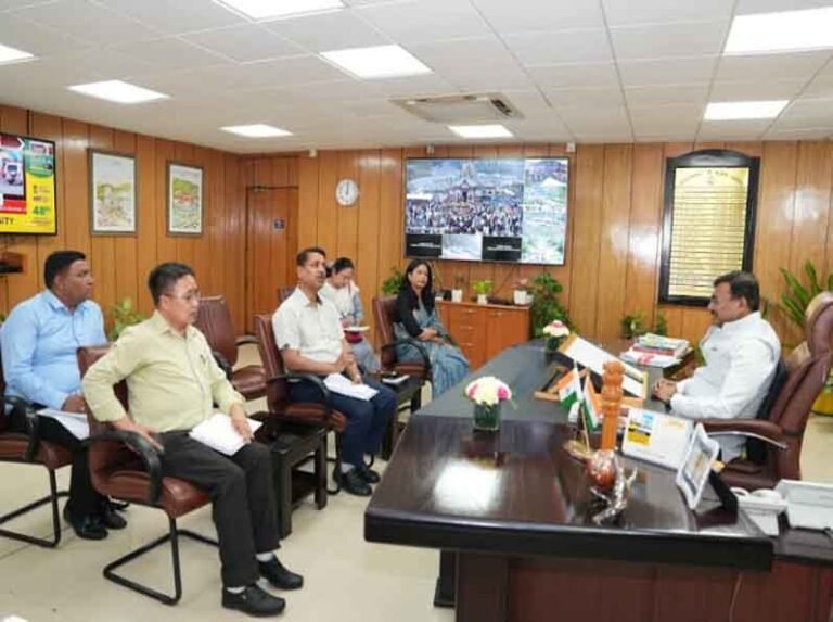 खाद्य, नागरिक आपूर्ति एवं उपभोक्ता मामले विभाग के साथ समीक्षा बैठक की मुख्य सचिव आनन्द बर्द्धन ने