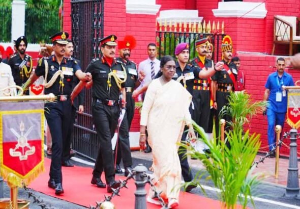 राष्ट्रपति द्रौपदी मुर्मू की गरिमामई उपस्थिति में आईएमए की पासिंग आउट परेड सम्पन्न