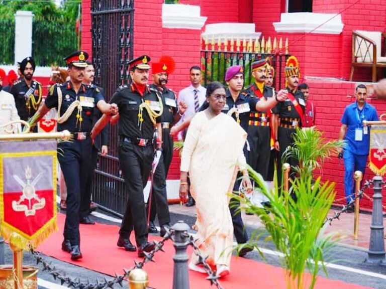 राष्ट्रपति द्रौपदी मुर्मू की गरिमामई उपस्थिति में आईएमए की पासिंग आउट परेड सम्पन्न