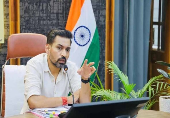 जिला प्रशासन की संवेदनशील पहल-गंभीर बीमारियों से जूझ रहे बच्चों को मिलेगा निःशुल्क उपचार