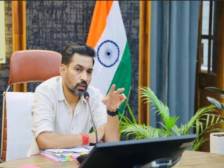 जिला प्रशासन की संवेदनशील पहल-गंभीर बीमारियों से जूझ रहे बच्चों को मिलेगा निःशुल्क उपचार