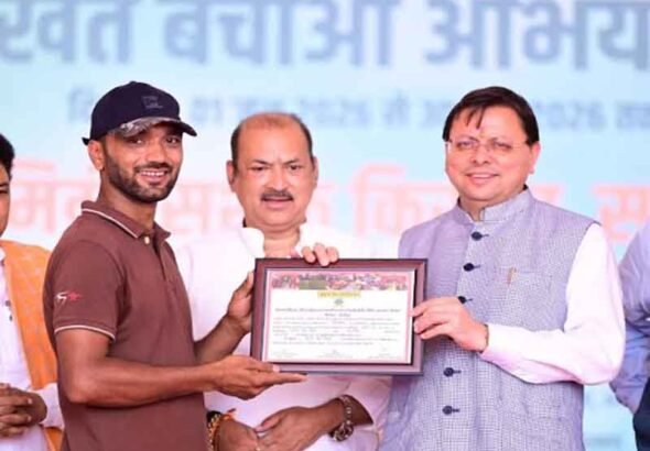 खेत बचाओ अभियान को जनांदोलन बनाने का आह्वान, किसानों ने लिया मिट्टी और कृषि संरक्षण का संकल्प