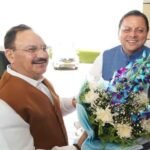 केंद्रीय स्वास्थ्य एवं परिवार कल्याण मंत्री जे.पी. नड्डा का जौलीग्रांट एयरपोर्ट पर स्वागत किया CM धामी ने