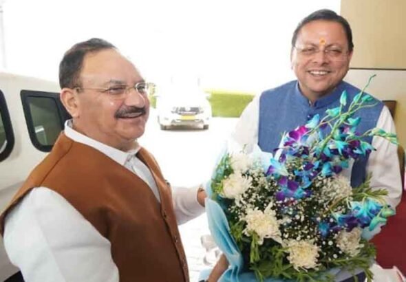 केंद्रीय स्वास्थ्य एवं परिवार कल्याण मंत्री जे.पी. नड्डा का जौलीग्रांट एयरपोर्ट पर स्वागत किया CM धामी ने