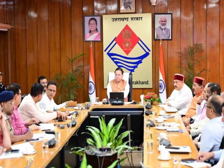 चारधाम यात्रा प्रबंधन का मूल मंत्र हो ‘सुरक्षित यात्रा, सुगम दर्शन और सतत संवाद‘-मुख्यमंत्री