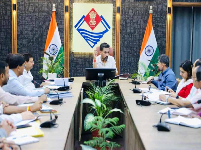 नशे की सप्लाई चेन तोड़ने एवं जागरूकता अभियान को जन-आंदोलन बनाने पर डीएम ने दिया जोर