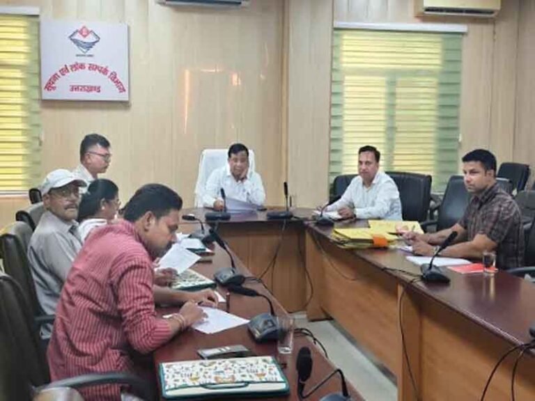 पत्रकार कल्याण कोष से नौ दिवंगत पत्रकारों के आश्रितों को ₹ 05-05 लाख की सहायता स्वीकृत किये जाने तथा तीन वरिष्ठ पत्रकारों को पत्रकार सम्मान पेंशन दिए जाने की हुई संस्तुति