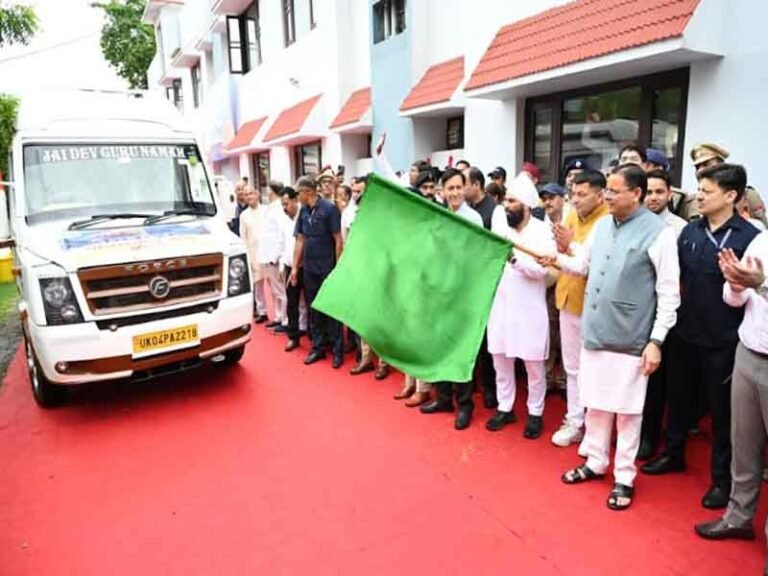 टनकपुर से कैलाश मानसरोवर यात्रा के प्रथम दल को मुख्यमंत्री पुष्कर सिंह धामी ने हरी झंडी दिखाकर किया रवाना