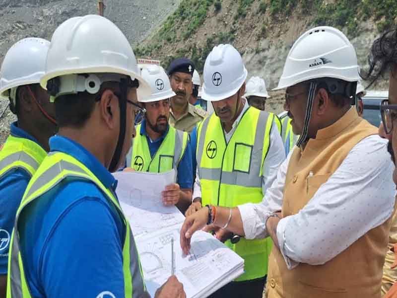 मुख्य सचिव ने किया लखवाड़ बहुउद्देशीय परियोजना का स्थलीय निरीक्षण