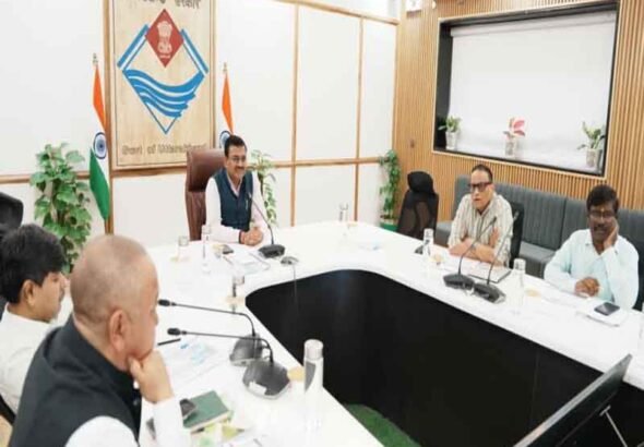 टिहरी लेक ग्लोबल डेस्टिनेशन को लेकर हुई हाई पॉवर कमेटी की बैठक