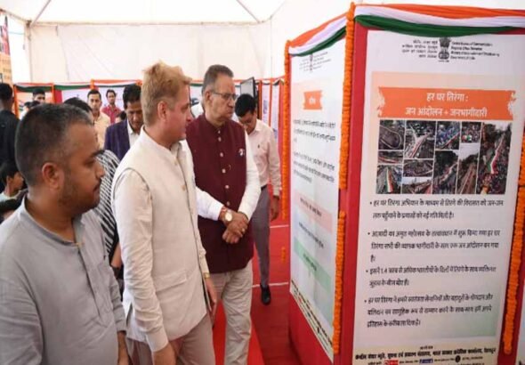 हर घर तिरंगा अभियान के तहत न्यू टिहरी में सीबीसी की फोटो प्रदर्शनी का हुआ उद्घाटन