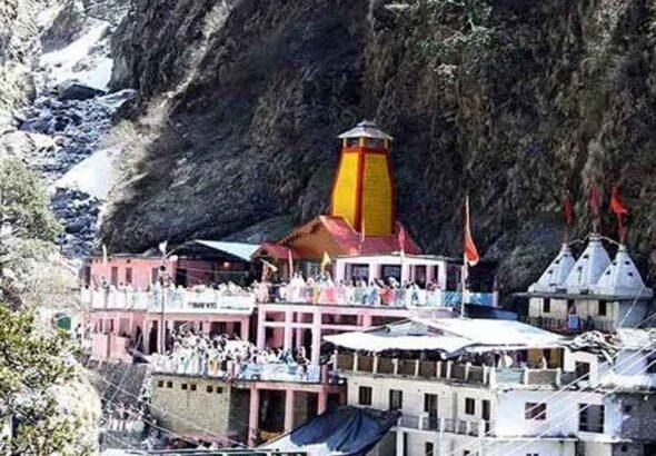 यमुनोत्री धाम की यात्रा में बना नया रिकॉर्ड, पहली बार श्रद्धालुओं की संख्या पहुंची 6.68 लाख