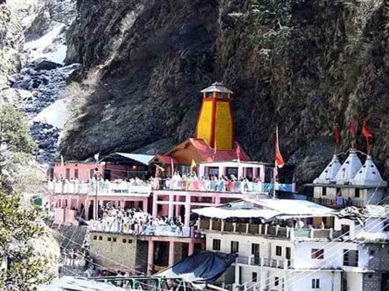 यमुनोत्री धाम की यात्रा में बना नया रिकॉर्ड, पहली बार श्रद्धालुओं की संख्या पहुंची 6.68 लाख