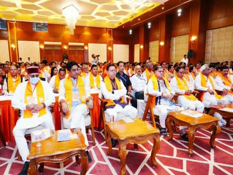 मुख्यमंत्री पुष्कर सिंह धामी ने कुंवावाला, देहरादून में सुना प्रधानमंत्री के ‘मन की बात’ कार्यक्रम का 137वां संस्करण
