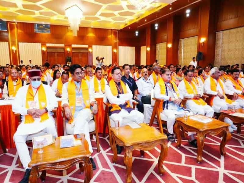 मुख्यमंत्री पुष्कर सिंह धामी ने कुंवावाला, देहरादून में सुना प्रधानमंत्री के ‘मन की बात’ कार्यक्रम का 137वां संस्करण