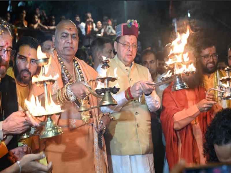 माँ यमुना की प्रतिमा का अनावरण और हरिघाट का लोकार्पण किया मुख्यमंत्री धामी ने