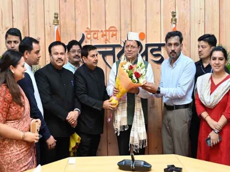 मुख्यमंत्री पुष्कर सिंह धामी के जन्मदिवस पर मंत्रीगण, अधिकारी-कर्मचारी और जनप्रतिनिधियों ने दी शुभकामनाएं