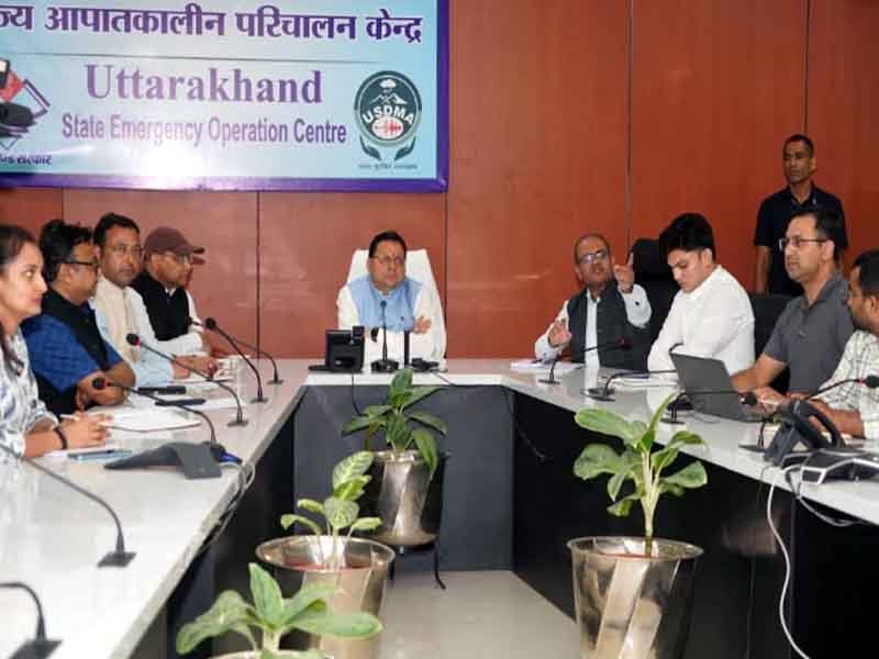 उत्तराखंड में फंसे ट्रैकर्स-माउंटेनियर्स की सुरक्षित वापसी के लिए मुख्यमंत्री ने संभाली कमान