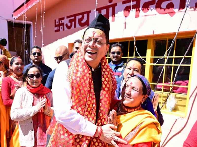 देवभूमि की लोक संस्कृति हमारी पहचान, नई पीढ़ी को जड़ों से जोड़ना हम सभी की सामूहिक जिम्मेदारीः मुख्यमंत्री