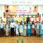 ’पशुपालन तथा गन्ना विकास एवं चीनी उद्योग विभाग के 101 नवनियुक्त कार्मिकों को मुख्यमंत्री ने प्रदान किए नियुक्ति पत्र’