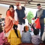 कैबिनेट मंत्री गणेश जोशी ने महानवमी पर मां सिद्धिदात्री की पूजा-अर्चना के साथ किया 151 कन्या पूजन