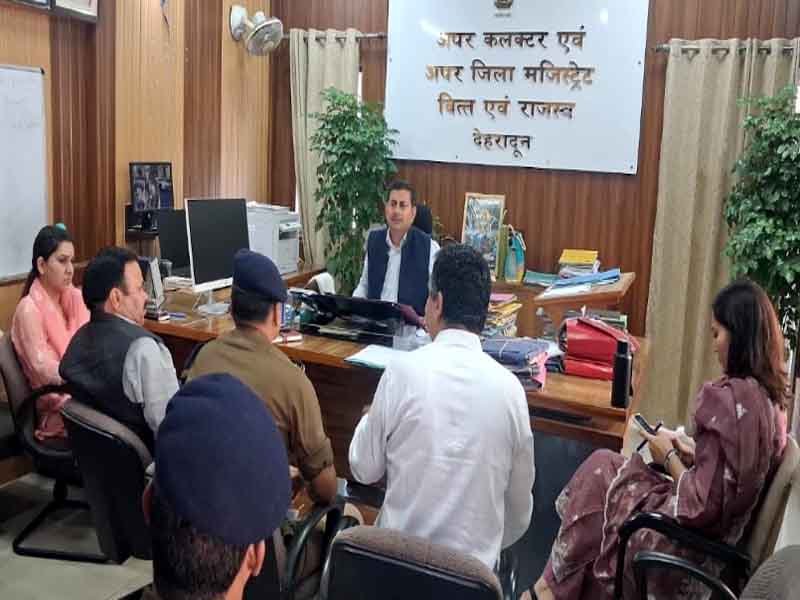 पल्टन बाजार में सुबह 11 से शाम 7 बजे तक वाहनों का प्रवेश प्रतिबंधित, अतिक्रमण पर एक्शन